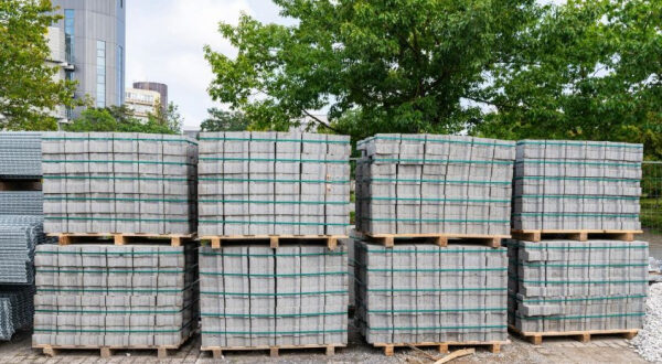Главные ошибки при хранении стройматериалов на улице Главные ошибки при хранении стройматериалов на улице